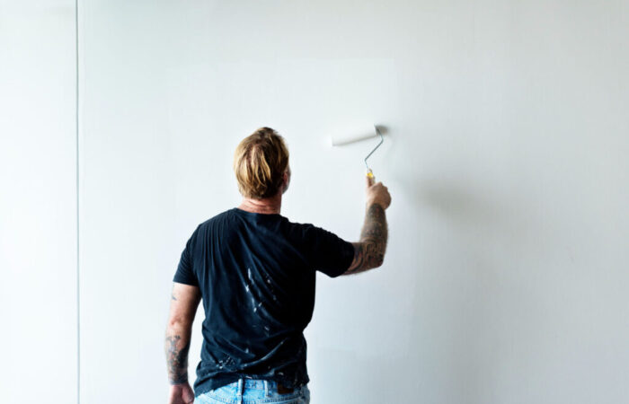 Co najpierw cyklinowanie czy malowanie ścian