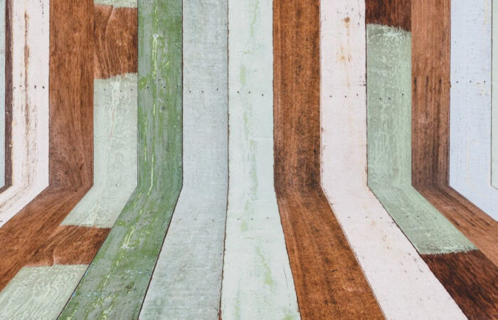 cyklinowanie podłogi pomalowanej farbą olejną