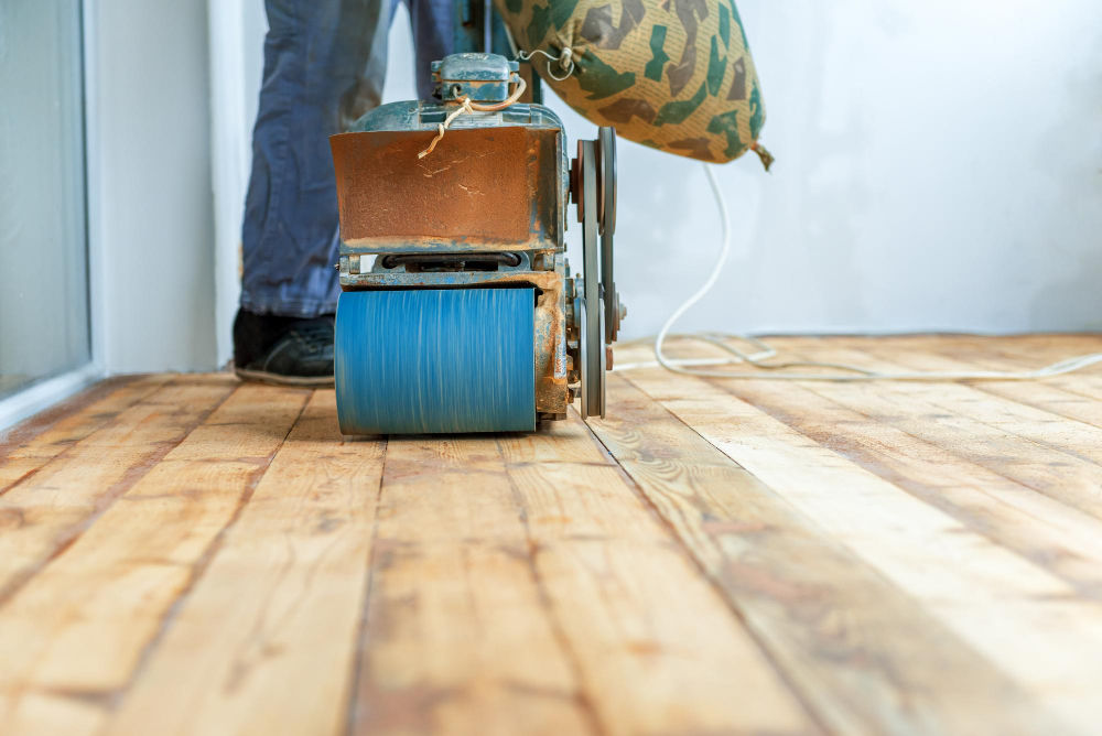cyklinowanie podłogi z farbą olejną